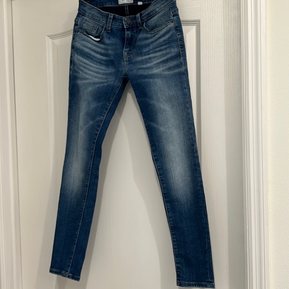 Buckle jeans